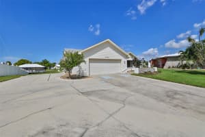 6303 LAKE SUNRISE DRIVE, APOLLO BEACH, FL 33572 Sold 11/14/23