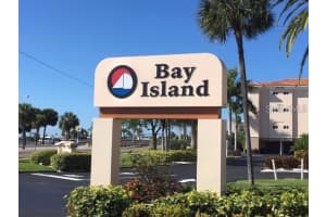 7405 BAY ISLAND DRIVE, SOUTH PASADENA, FL 33707 Sold 12/15/23