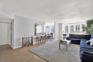 660 ISLAND WAY, CLEARWATER, FL 33767 Sold 10/03/24