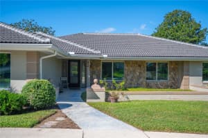 214 FAIRWAY DRIVE, HAINES CITY, FL 33844 Sold 02/28/24