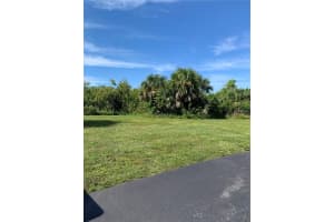 660 BUENOS, NORTH PORT, FL 34287 Sold 08/08/25
