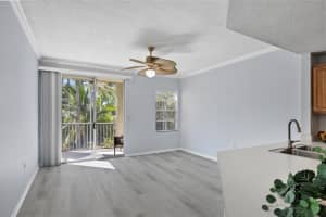 5600 BENTGRASS DRIVE, SARASOTA, FL 34235 Sold 01/03/24