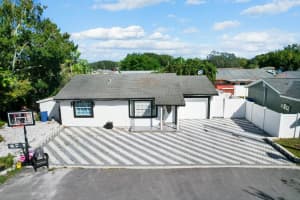 10113 SINGING OAKS COURT, TAMPA, FL 33615 Sold 11/30/23
