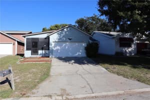 662 LAKE DEXTER CIRCLE, WINTER HAVEN, FL 33884 Sold 02/16/24
