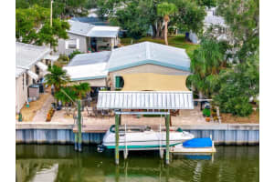 112 SAINT GEORGE CIRCLE, APOLLO BEACH, FL 33572 Sold 05/01/24