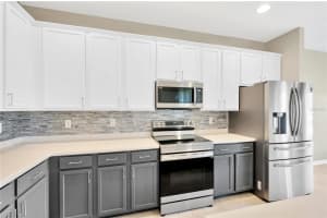 1112 EMERALD HILL WAY, VALRICO, FL 33594 Sold 12/07/23