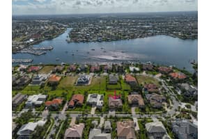 6406 RUBIA CIRCLE, APOLLO BEACH, FL 33572 Sold 02/09/24