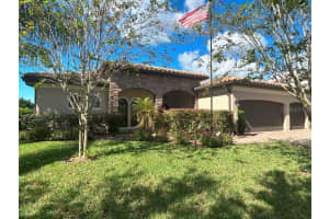 178 VERDE WAY, DEBARY, FL 32713 Sold 05/08/24
