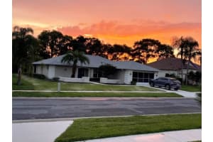 1013 GREENTURF ROAD, SPRING HILL, FL 34608 Sold 04/06/24