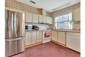 198 PORT ROYAL LANE, APOLLO BEACH, FL 33572 Sold 04/03/24