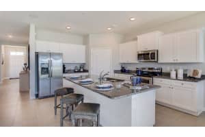 6101 93RD LOOP, OCALA, FL 34476 Sold 10/17/24