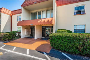 10365 PARADISE BOULEVARD, TREASURE ISLAND, FL 33706 Sold 01/29/24