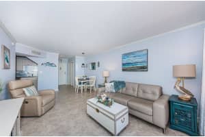 10365 PARADISE BOULEVARD, TREASURE ISLAND, FL 33706 Sold 01/29/24
