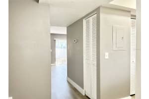 5232 TENNIS COURT CIR, TAMPA, FL 33617 Sold 01/02/24