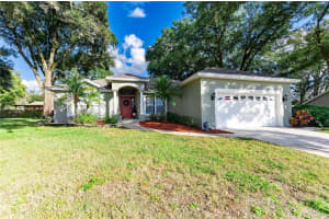 7279 REMINGTON OAKS DRIVE, LAKELAND, FL 33810 Sold 04/26/24