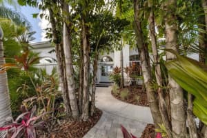 911 BUNKER VIEW DRIVE, APOLLO BEACH, FL 33572 Sold 03/13/24