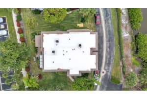 515 SUTTON PLACE, LONGBOAT KEY, FL 34228 Sold 03/18/24
