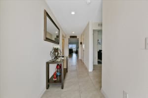 945 OCEAN SPRAY DRIVE, RUSKIN, FL 33570 Sold 05/16/24