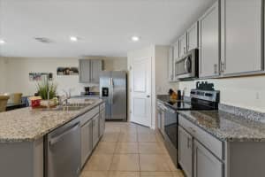 945 OCEAN SPRAY DRIVE, RUSKIN, FL 33570 Sold 05/16/24