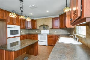 664 SUNWAY LANE, WINTER HAVEN, FL 33880 Sold 03/04/24