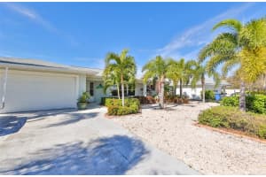 6318 COTTONWOOD LANE, APOLLO BEACH, FL 33572 Sold 12/22/23