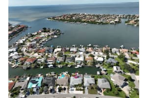 6318 COTTONWOOD LANE, APOLLO BEACH, FL 33572 Sold 12/22/23