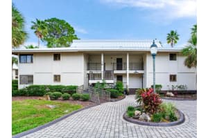 4752 FOX HUNT DRIVE, WESLEY CHAPEL, FL 33543 Sold 05/29/24