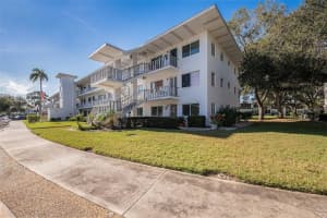 8396 111TH STREET, SEMINOLE, FL 33772 Sold 08/02/24