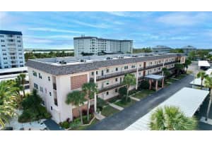 8 GLENCOE PLACE, DUNEDIN, FL 34698 Sold 08/29/24