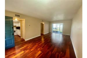 6330 NEWTOWN CIRCLE, TAMPA, FL 33615 Sold 02/05/24