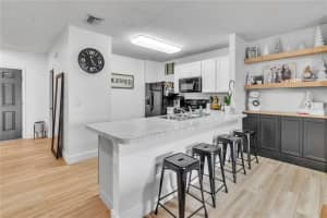 9962 HOUND CHASE DRIVE, GIBSONTON, FL 33534 Sold 05/07/24