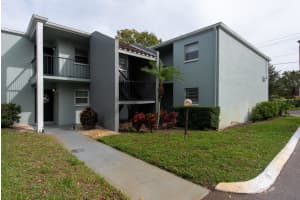 2856 SOMERSET PARK DRIVE, TAMPA, FL 33613 Sold 02/20/24