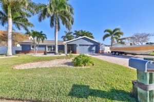 6323 WISTERIA LANE, APOLLO BEACH, FL 33572 Sold 03/22/24