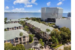 1214 BAY CLUB CIRCLE, TAMPA, FL 33607 Sold 04/10/24