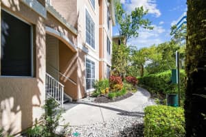 1214 BAY CLUB CIRCLE, TAMPA, FL 33607 Sold 04/10/24