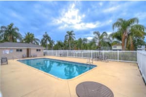 549 KENSINGTON LAKE CIRCLE, BRANDON, FL 33511 Sold 07/30/24