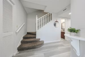 6924 LAKEVIEW COURT, TAMPA, FL 33634 Sold 07/11/24