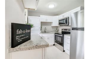 205 ANDOVER PLACE, SUN CITY CENTER, FL 33573 Sold 10/01/24