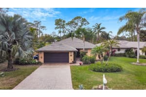 32 COVENTRY DRIVE, HAINES CITY, FL 33844 Sold 04/03/24