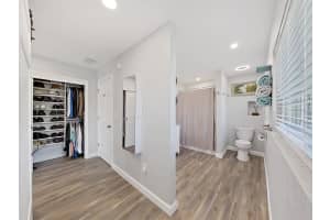11305 6TH STREET, TREASURE ISLAND, FL 33706 Sold 05/14/24