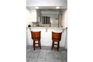 189 SCOTTSDALE SQUARE, WINTER PARK, FL 32792 Sold 03/11/24