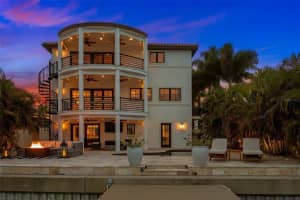 294 115TH AVENUE, TREASURE ISLAND, FL 33706 Sold 01/10/25