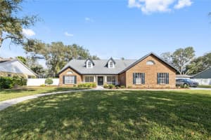 8814 CROSSWOOD COURT, RIVERVIEW, FL 33578 Sold 05/15/24