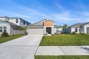 1432 AXEL CIRCLE, WINTER HAVEN, FL 33880 Sold 04/26/24