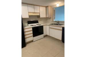 6320 NEWTOWN CIRCLE, TAMPA, FL 33615 Sold 04/26/24