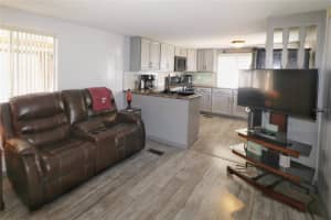 118 SAINT LUCIA LOOP, APOLLO BEACH, FL 33572 Sold 04/01/24