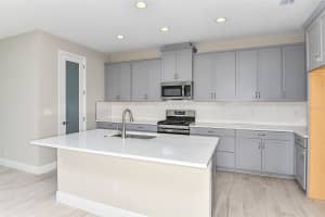 3912 FARM GARDEN COURT, LAKEWOOD RANCH, FL 34202 Sold 10/25/24