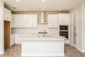 3924 FARM GARDEN COURT, LAKEWOOD RANCH, FL 34202 Sold 11/08/24