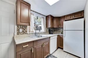 5627 ASHLEY OAKS DRIVE, TAMPA, FL 33617 Sold 03/22/24