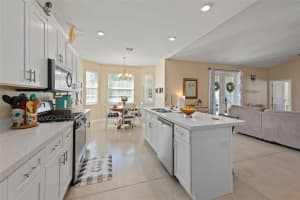 2887 KIWI AVENUE, WINTER HAVEN, FL 33881 Sold 05/31/24